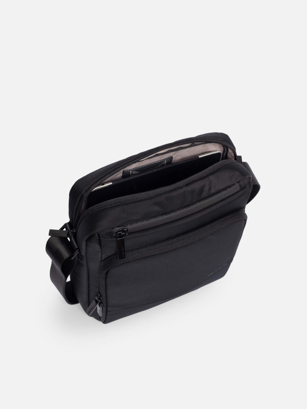 Morral Dustin